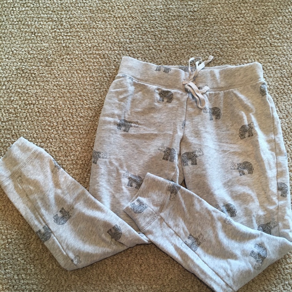 Super comfy sweats with elephants!!
